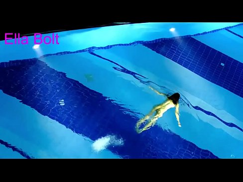 ❤️ Kuv tsis tuaj yeem tso tseg saib, cov tub ntxhais hluas plaub hau daj tau ntes liab qab hauv ELLA BOLT chaw ua si pas dej ❤️ Sex video ntawm hmn.mycomicsxxx.ru% Ib ❤